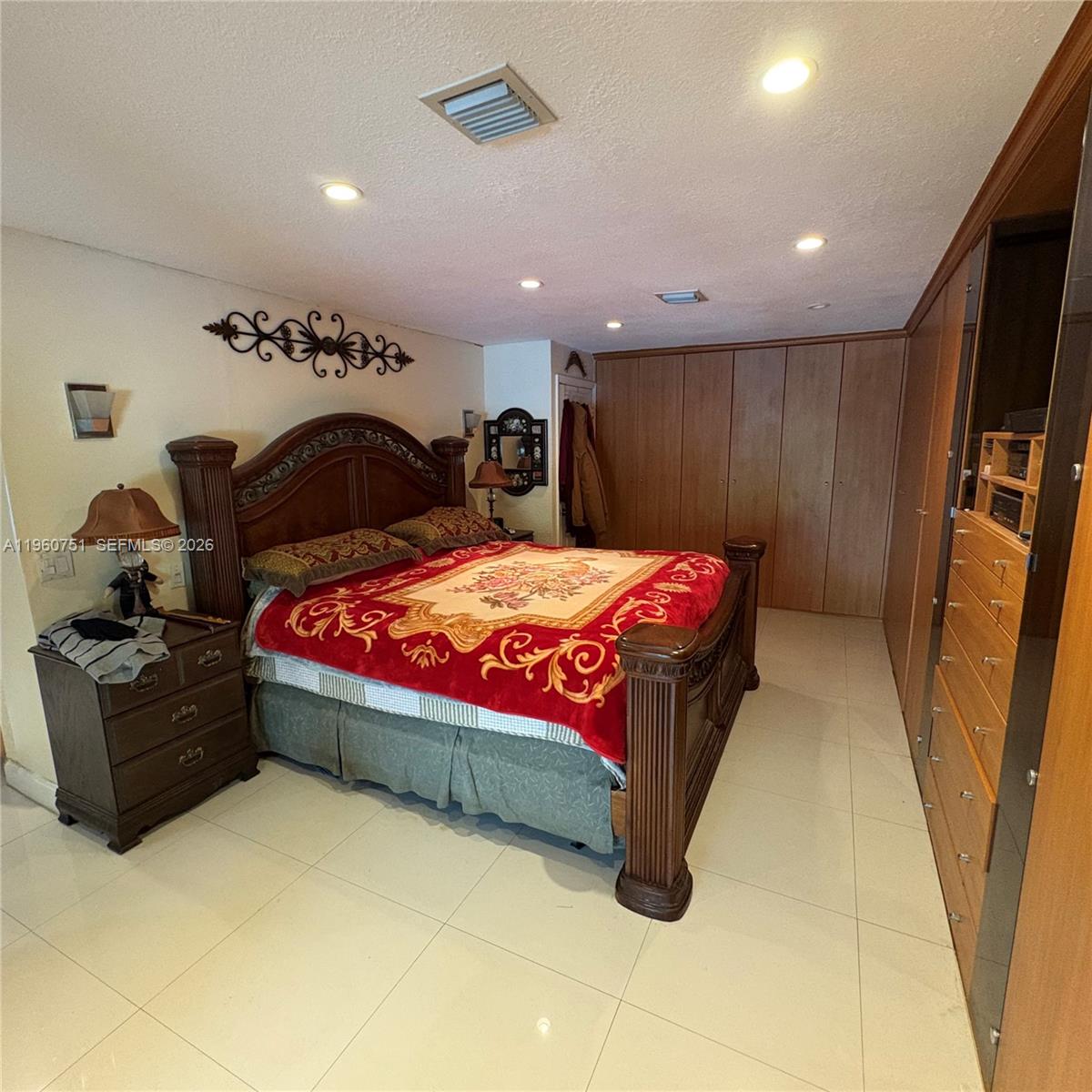 COUNTRY CLUB EST SEC 2 AM - Residential