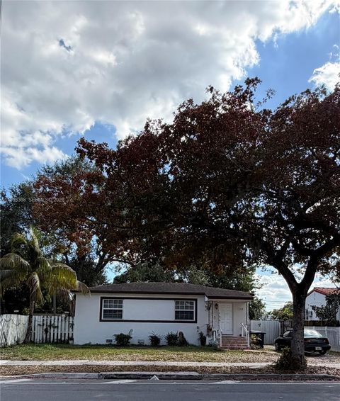 550 NW 135th St North Miami FL 33168