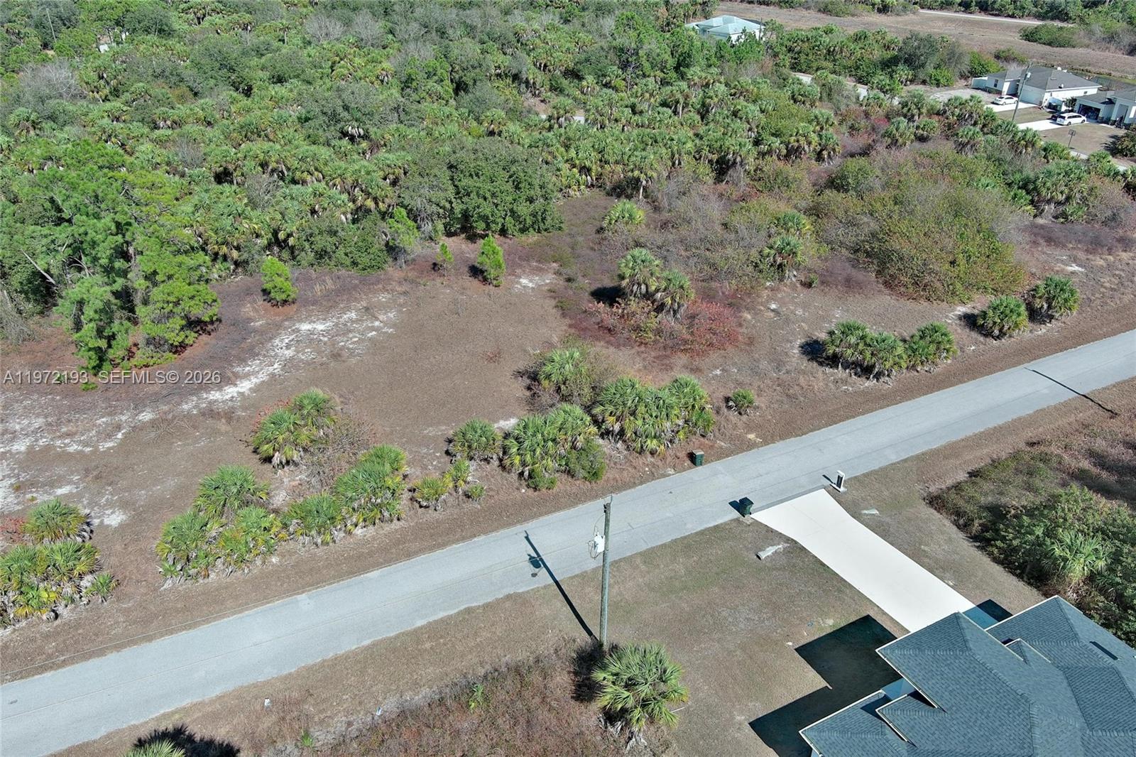 PORT CHARLOTTE - Land