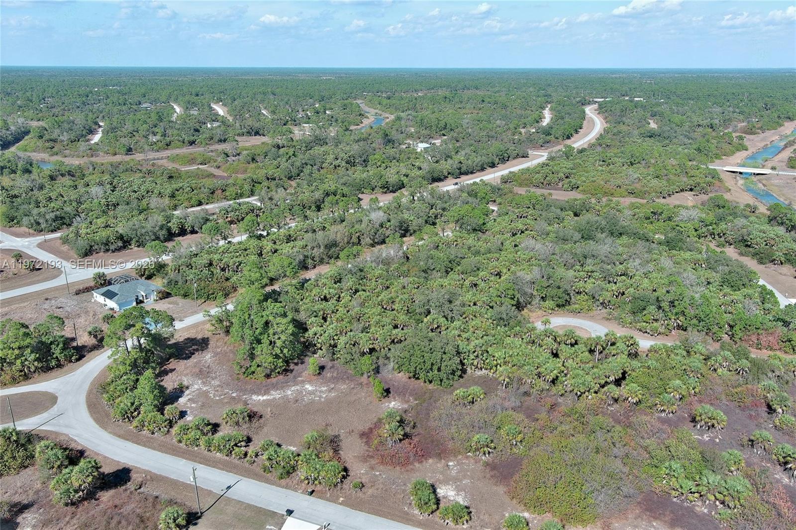 PORT CHARLOTTE - Land