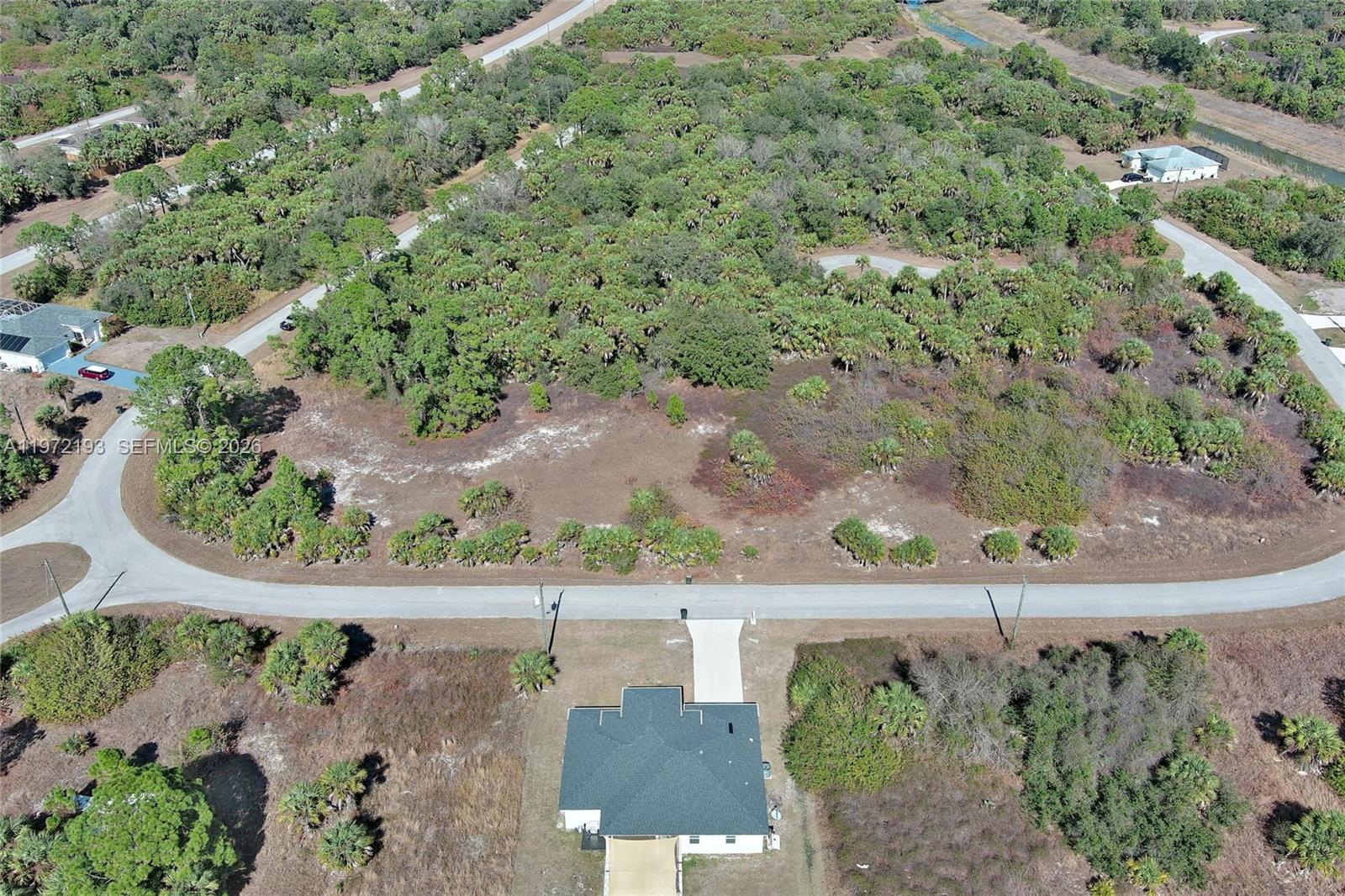 PORT CHARLOTTE - Land