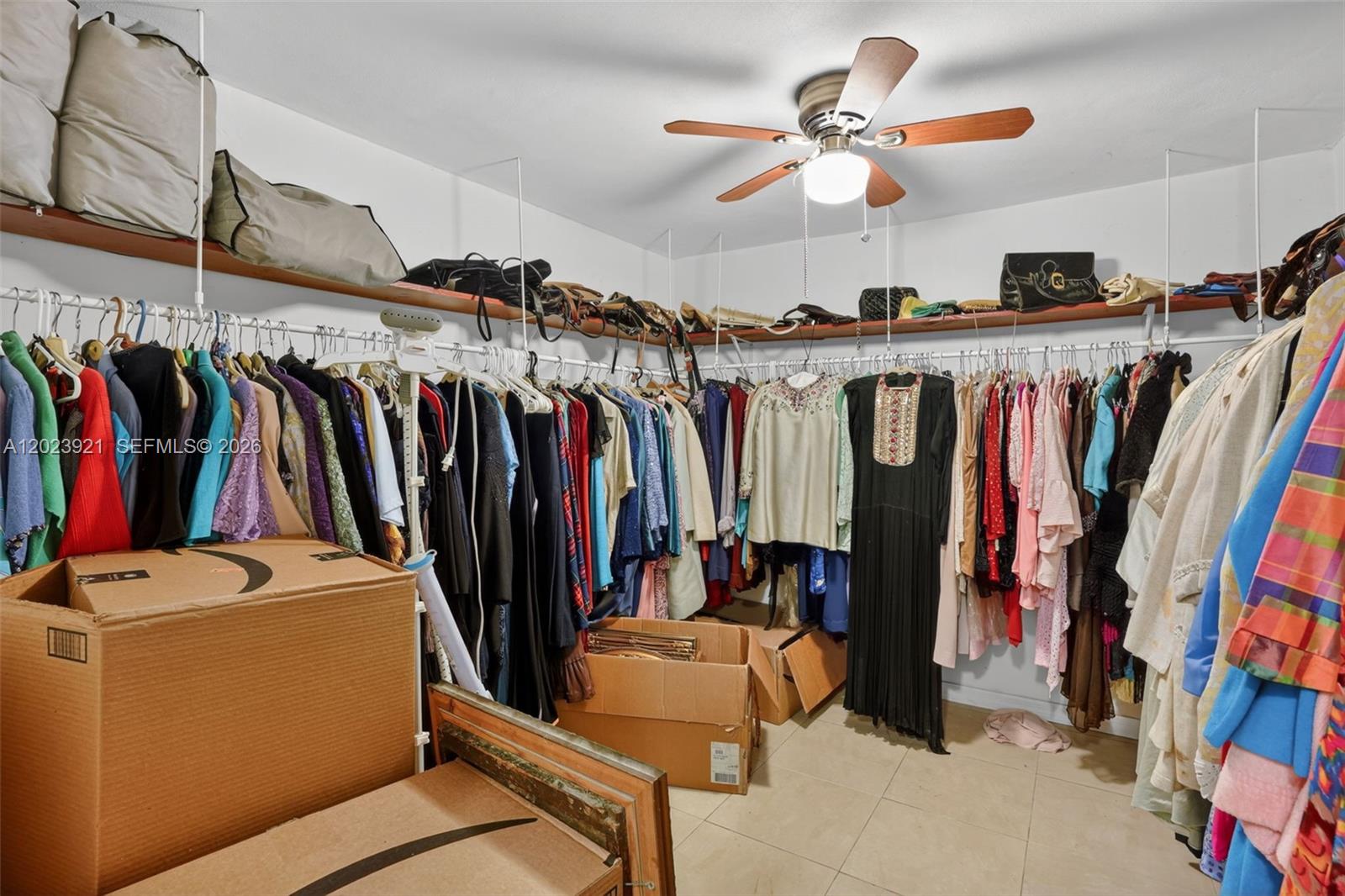 RANCH ACRE HOMES - Residential