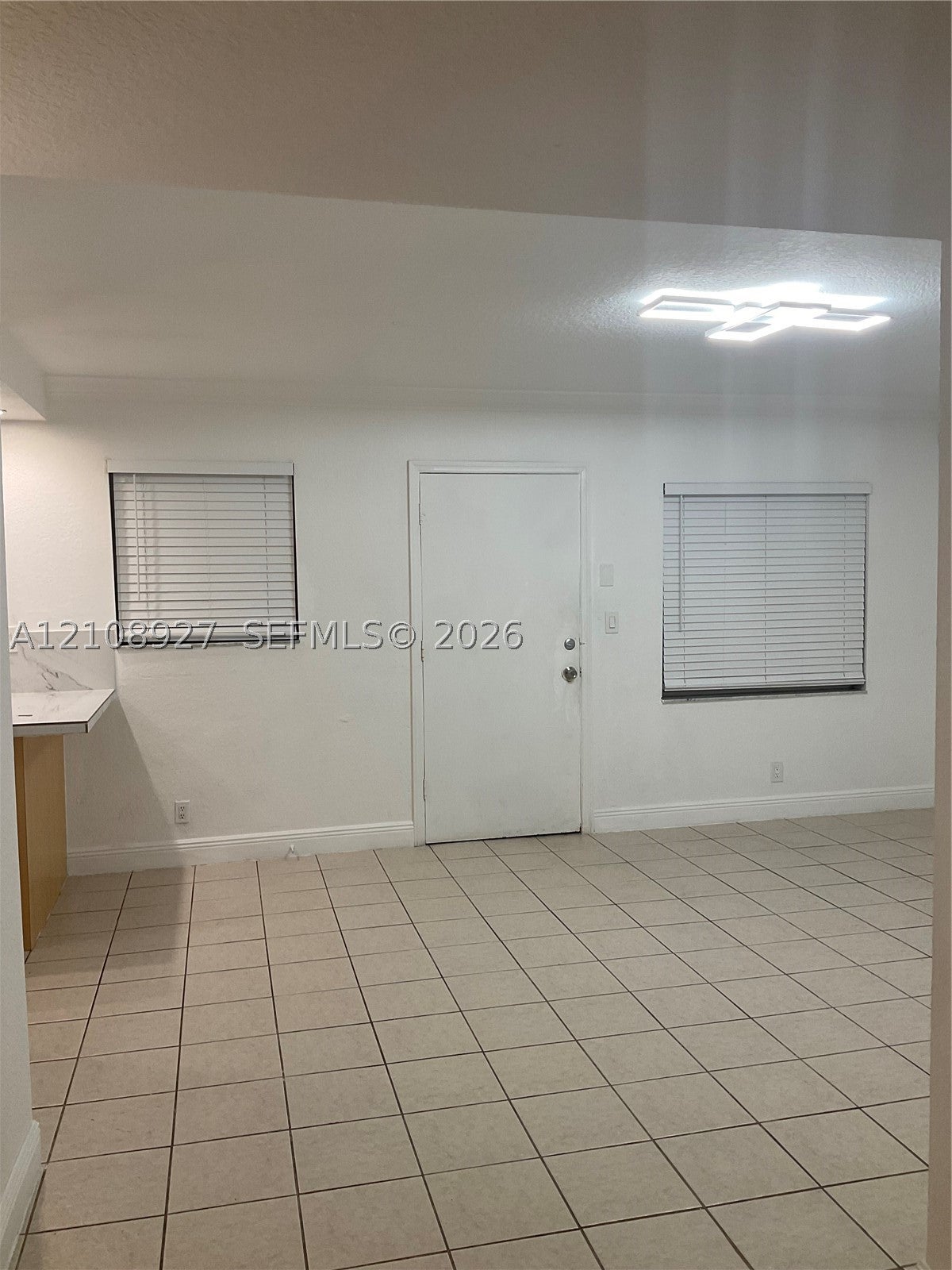 110 SE 2nd St 110