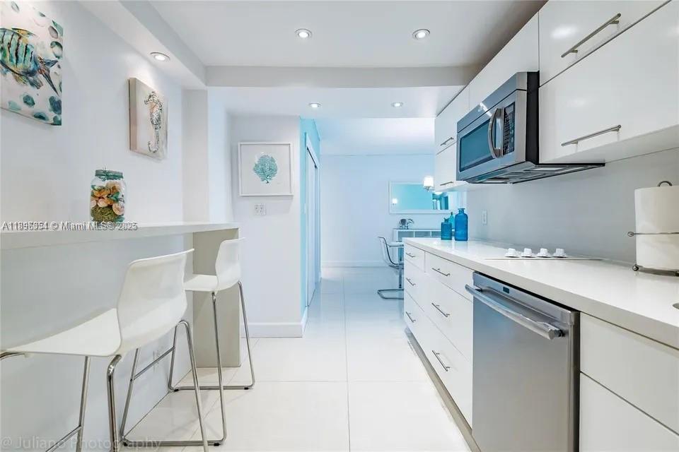 TIDES ON HOLLYWOOD BEACH - Residential