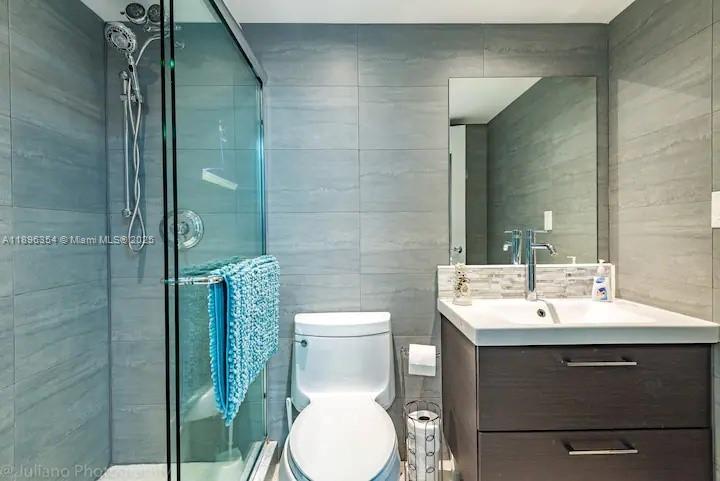 TIDES ON HOLLYWOOD BEACH - Residential