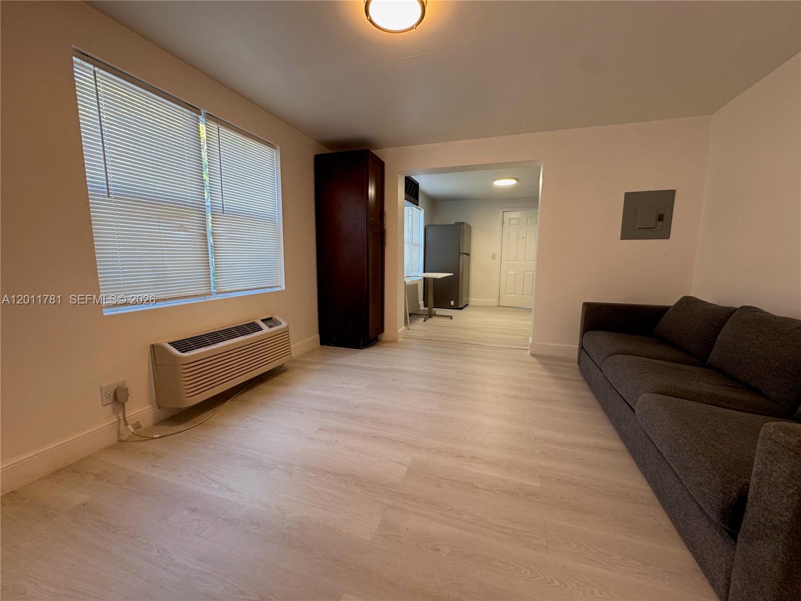HOLLYWOOD BEACH GARDENS - Residential Income