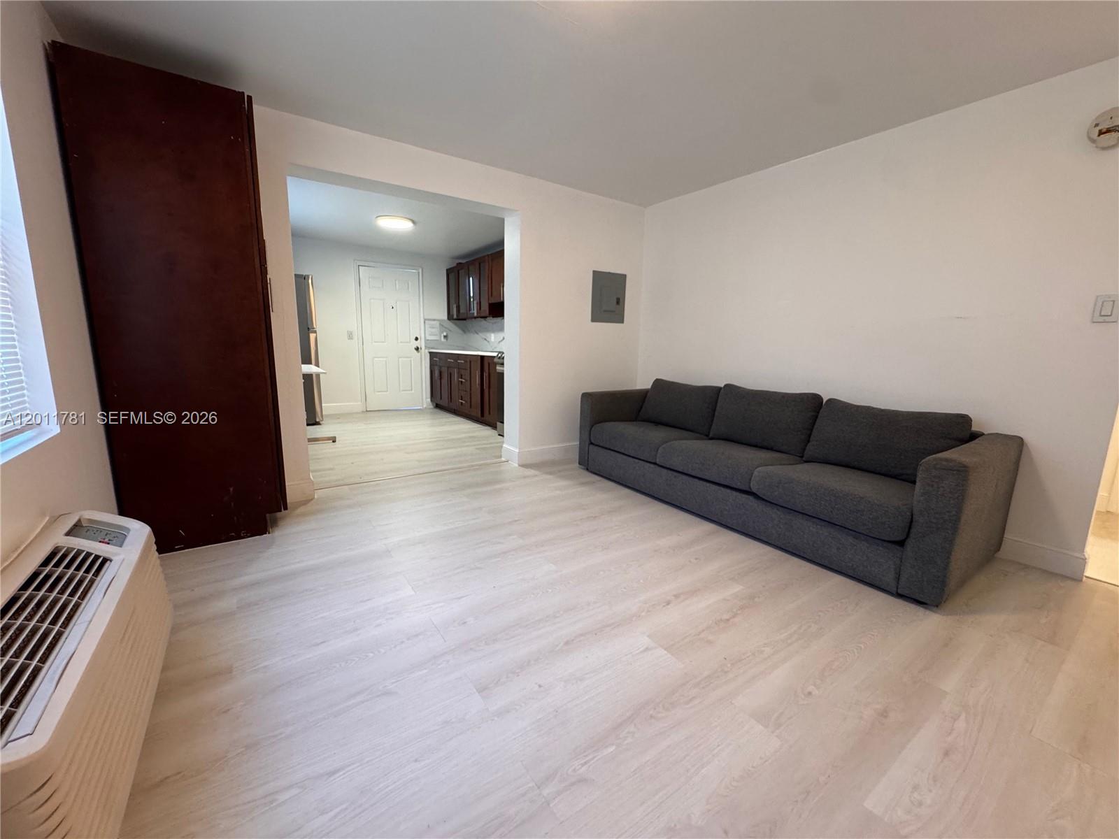 HOLLYWOOD BEACH GARDENS - Residential Income