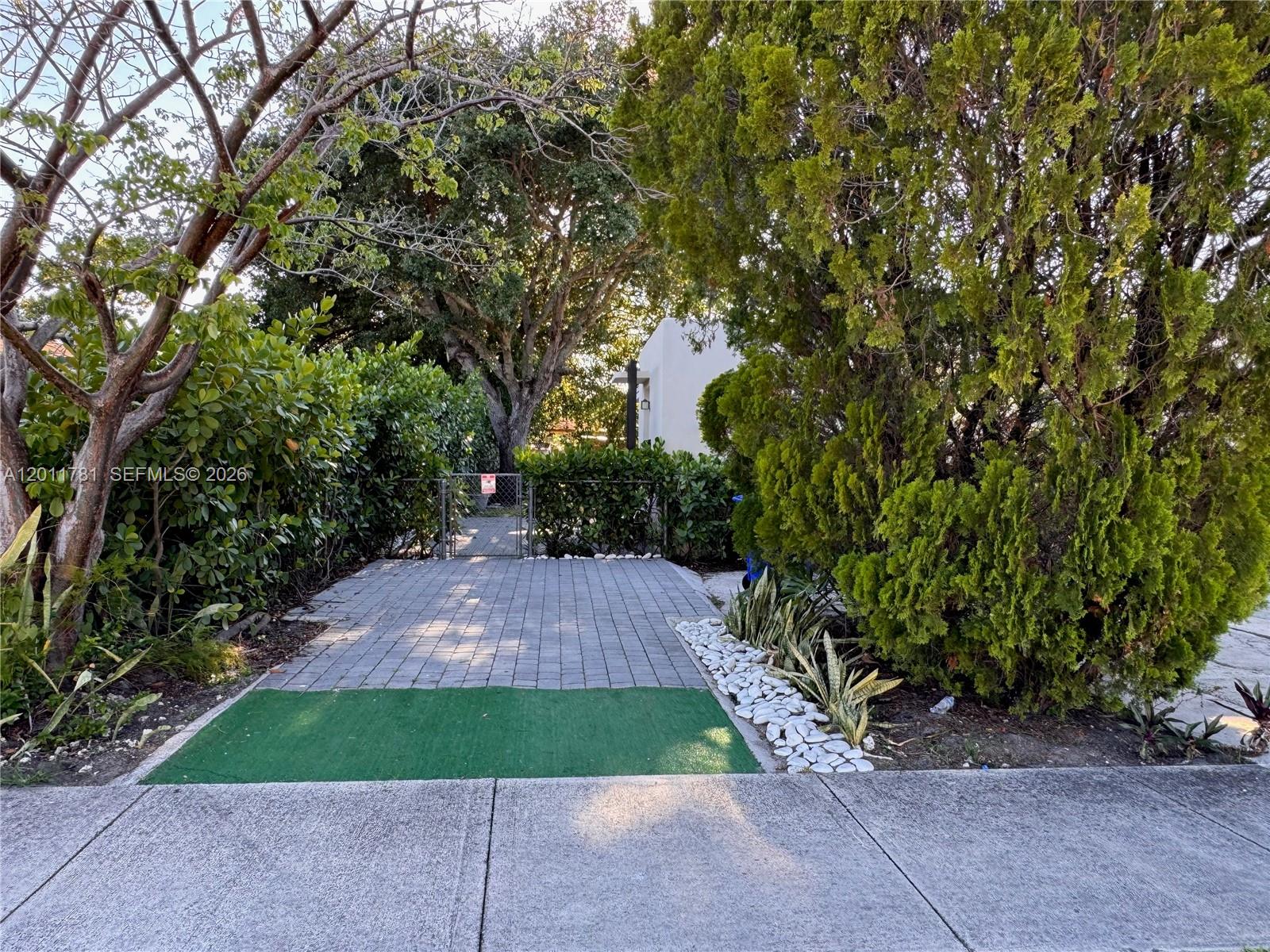 HOLLYWOOD BEACH GARDENS - Residential Income