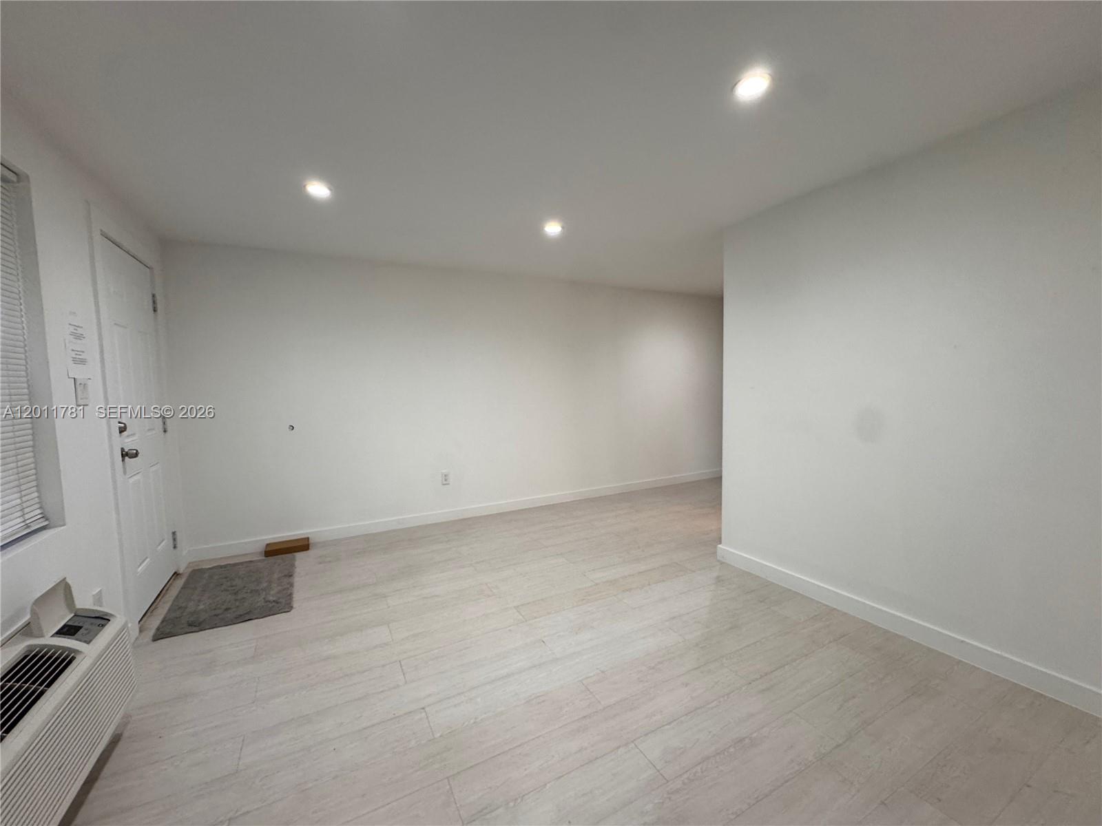 HOLLYWOOD BEACH GARDENS - Residential Income