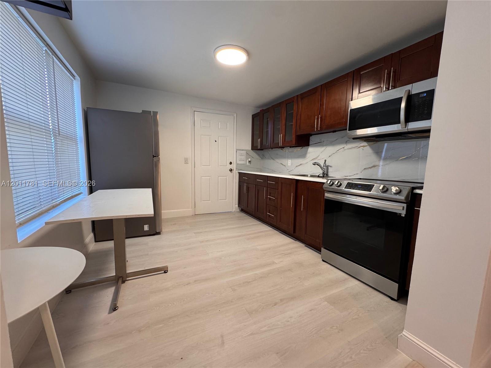 HOLLYWOOD BEACH GARDENS - Residential Income