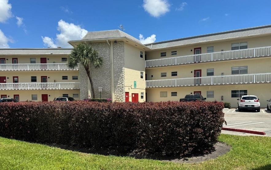 Property for Sale at 4411 Nw 16th St F204, Lauderhill, Miami-Dade County, Florida - Bedrooms: 1 
Bathrooms: 1  - $95,000