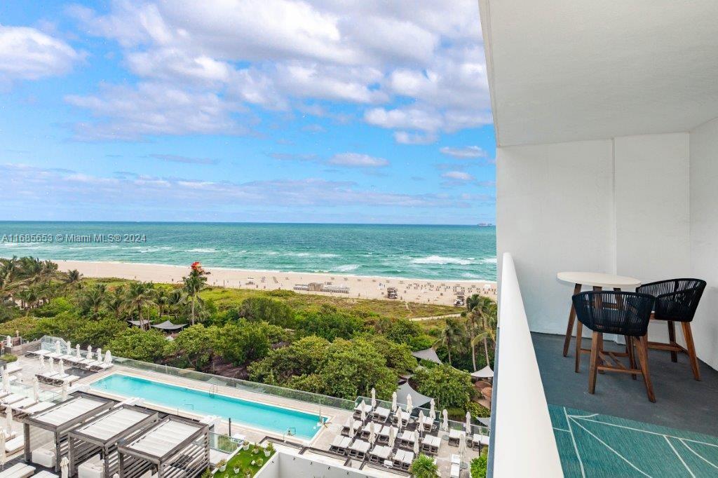 RONEY PALACE CONDO - Residential Lease