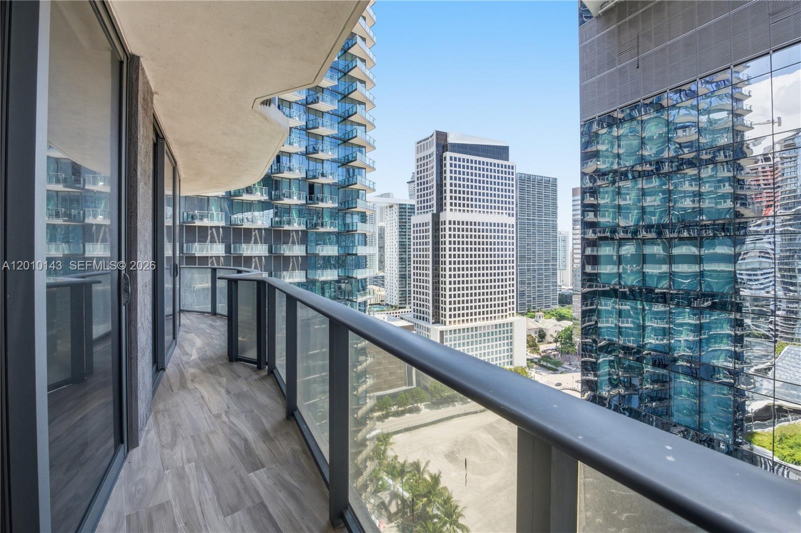 801 SMA RESIDENCES CONDO - Residential