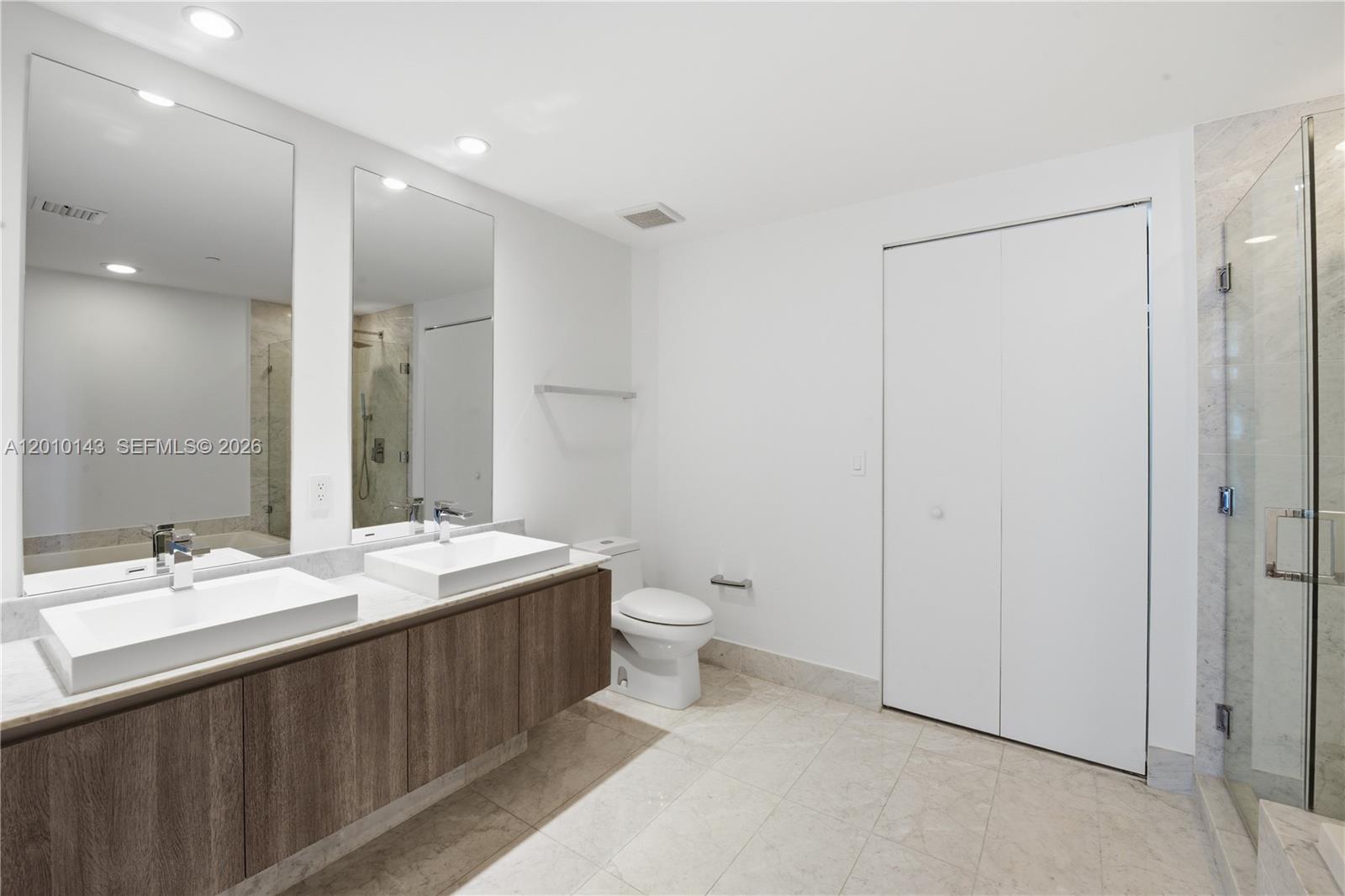 801 SMA RESIDENCES CONDO - Residential