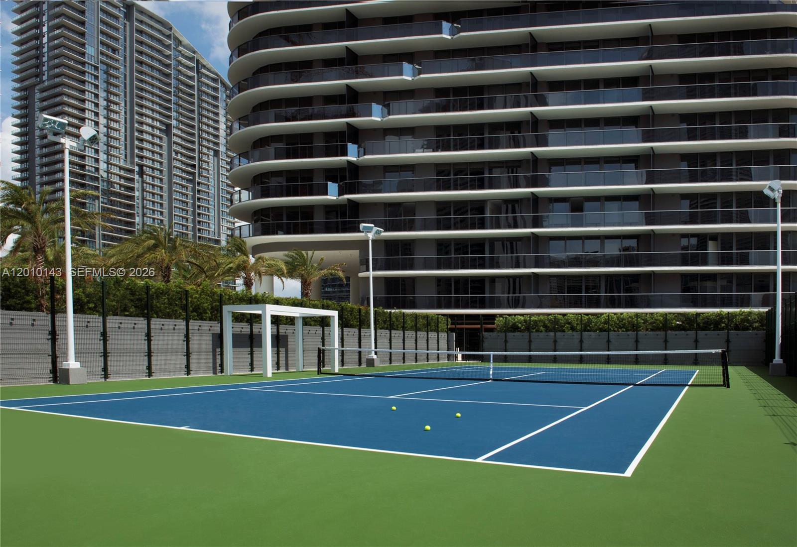 801 SMA RESIDENCES CONDO - Residential