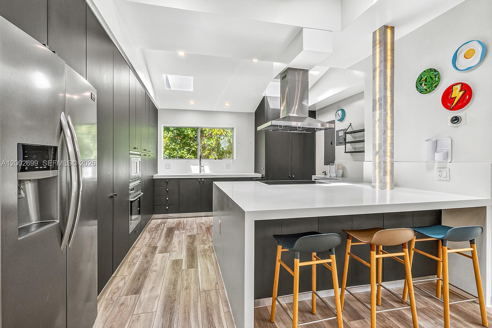 PARK PLAZA CORR PL OF - Residential Lease
