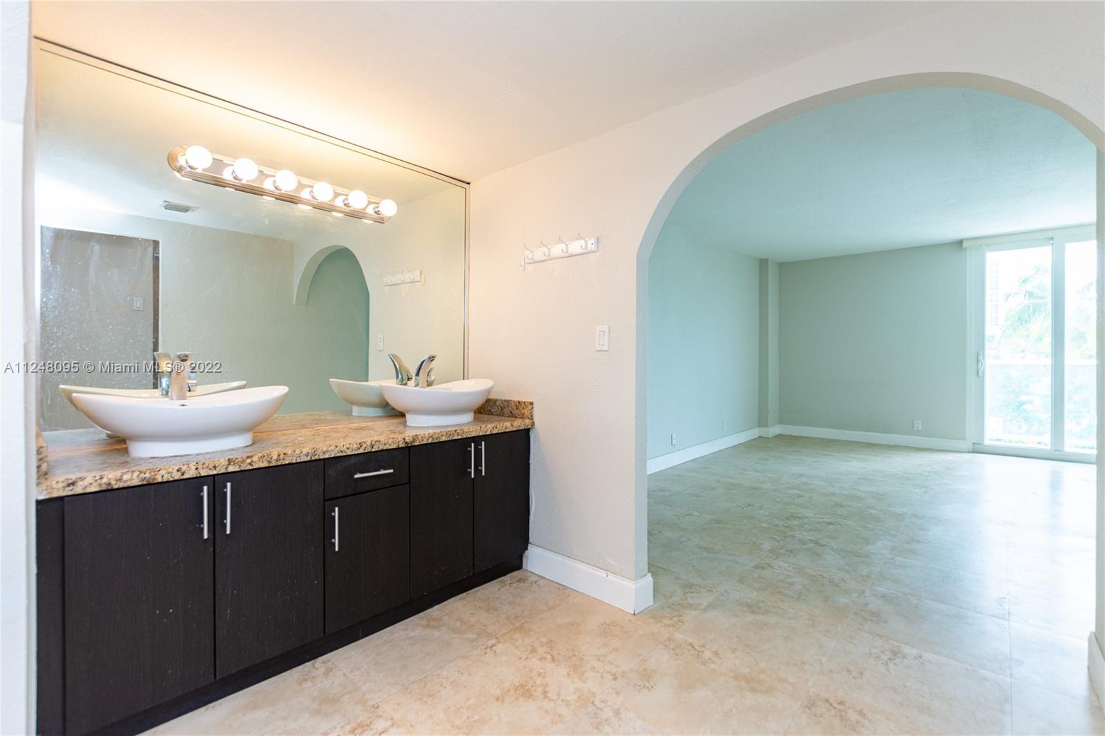 ARLEN HOUSE EAST CONDO - Residential