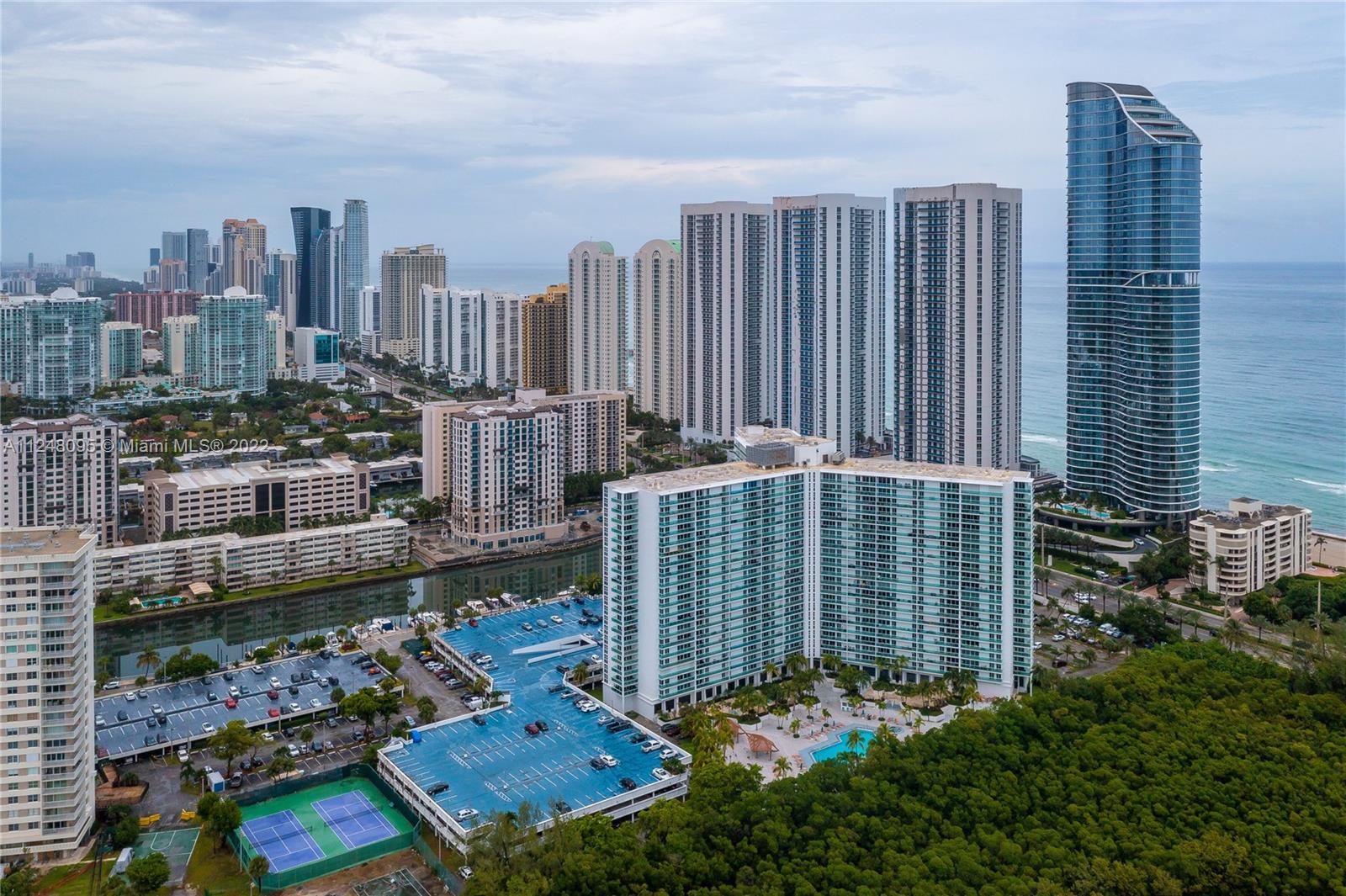 ARLEN HOUSE EAST CONDO - Residential