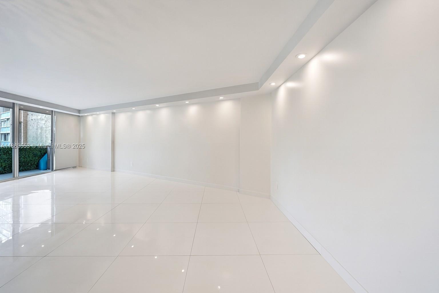 ENVIRON I CONDO 9 - Residential