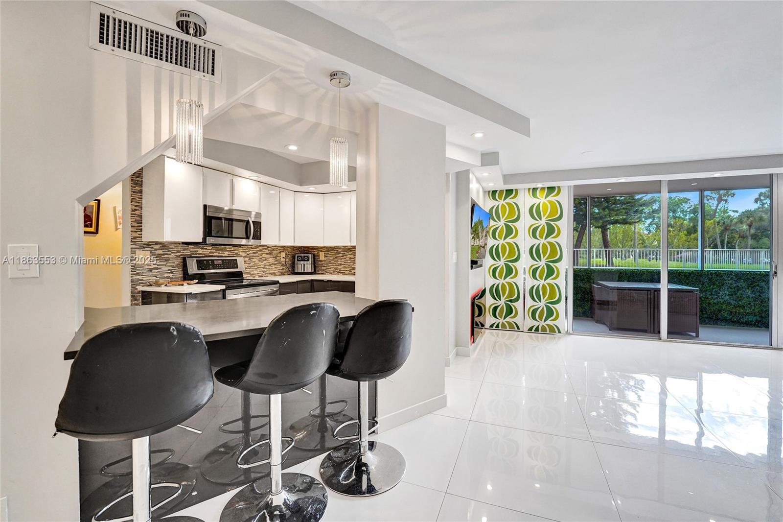 ENVIRON I CONDO 9 - Residential