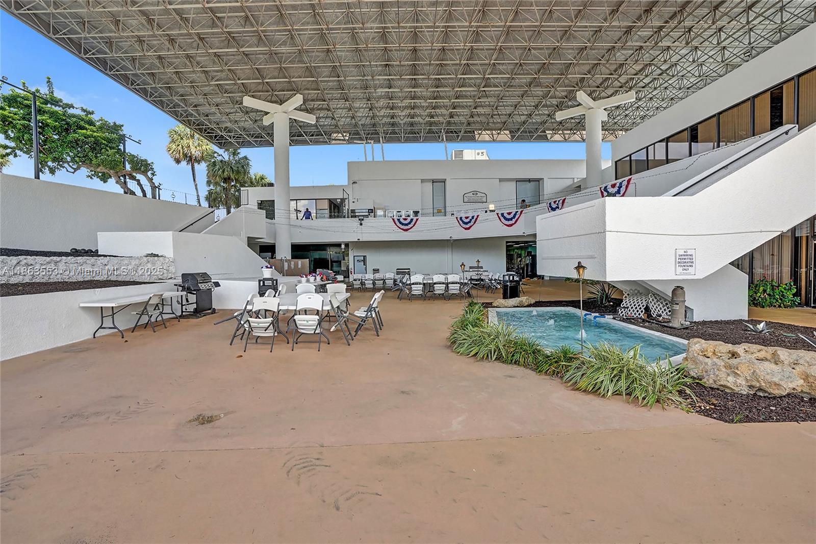 ENVIRON I CONDO 9 - Residential