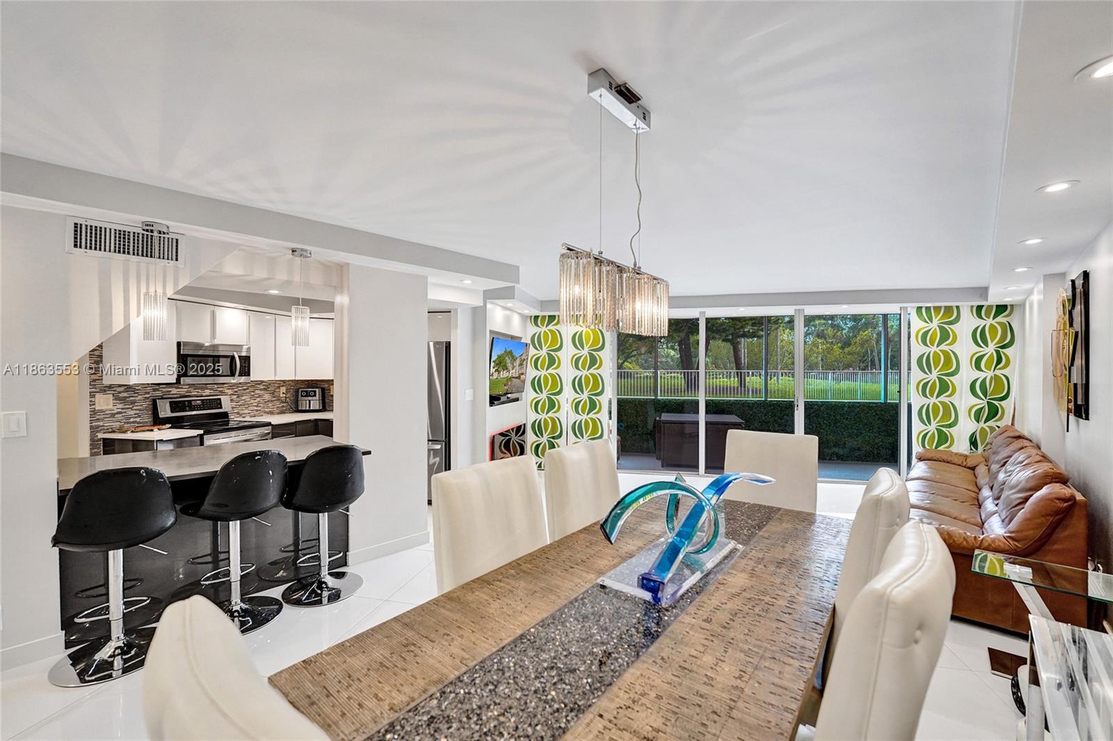 ENVIRON I CONDO 9 - Residential