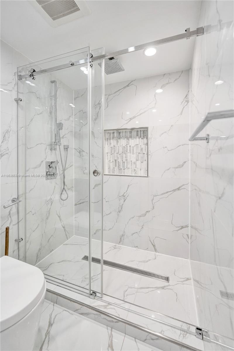 ENVIRON I CONDO 9 - Residential