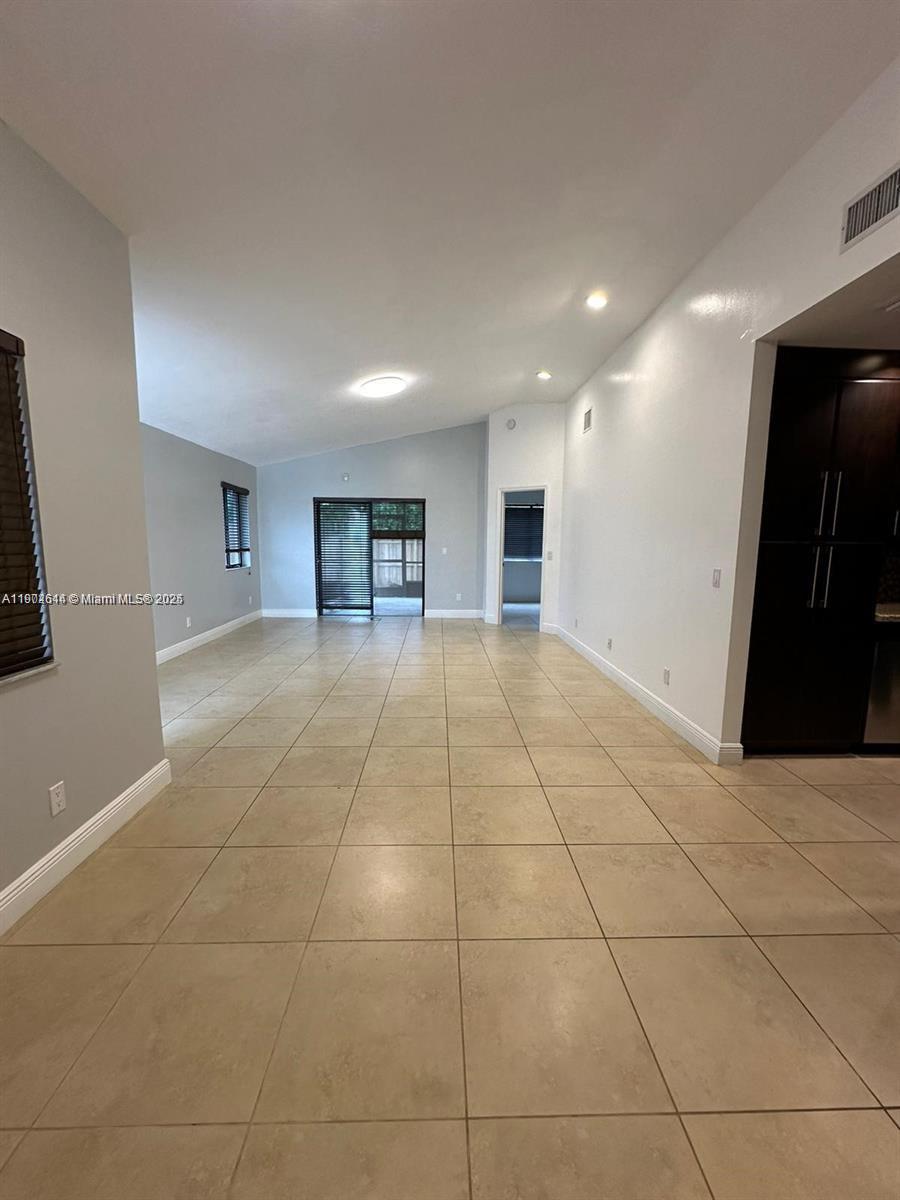 PEMBROKE LAKES SOUTH - Residential Lease