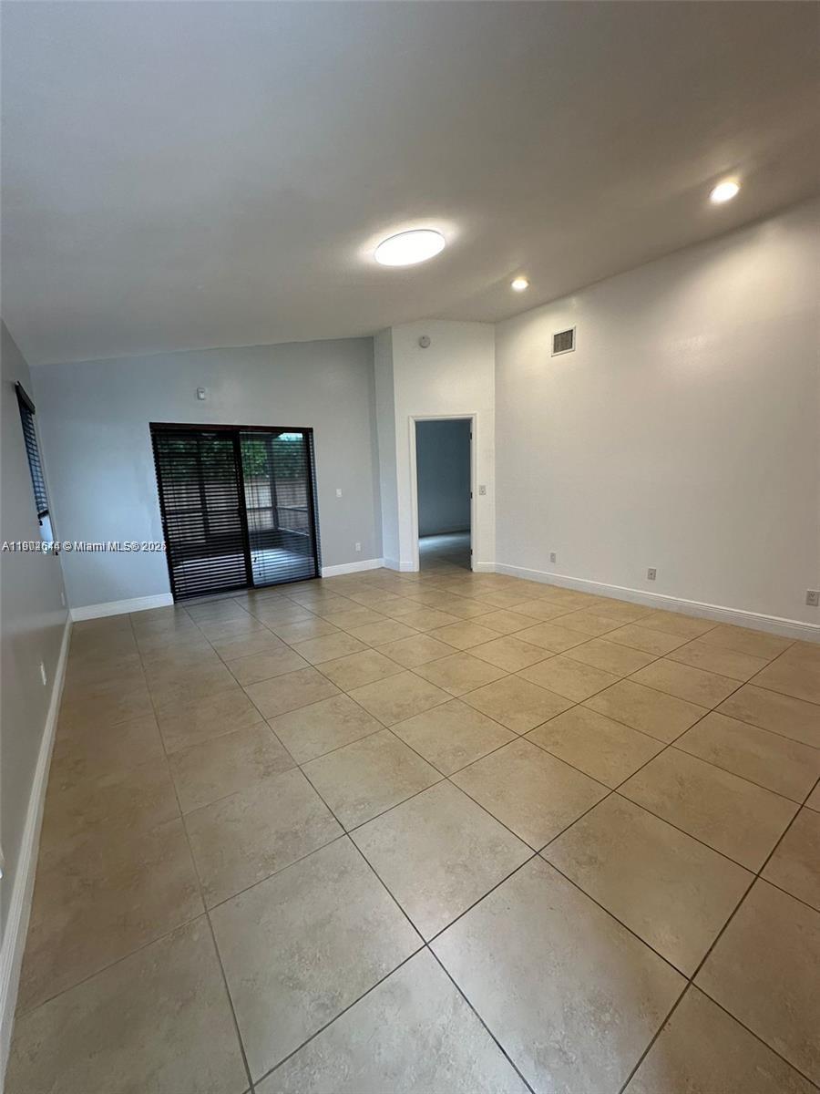 PEMBROKE LAKES SOUTH - Residential Lease