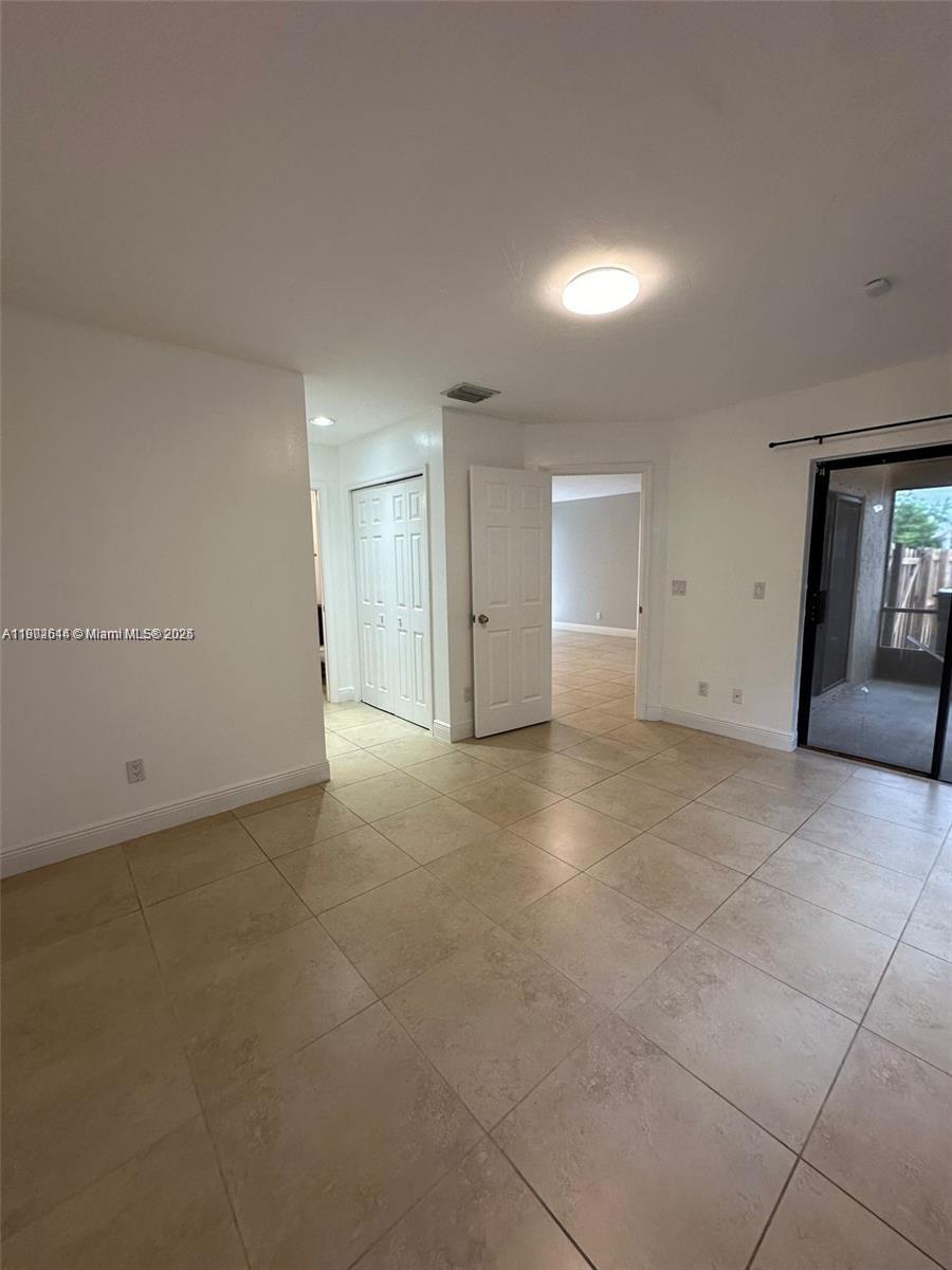 PEMBROKE LAKES SOUTH - Residential Lease