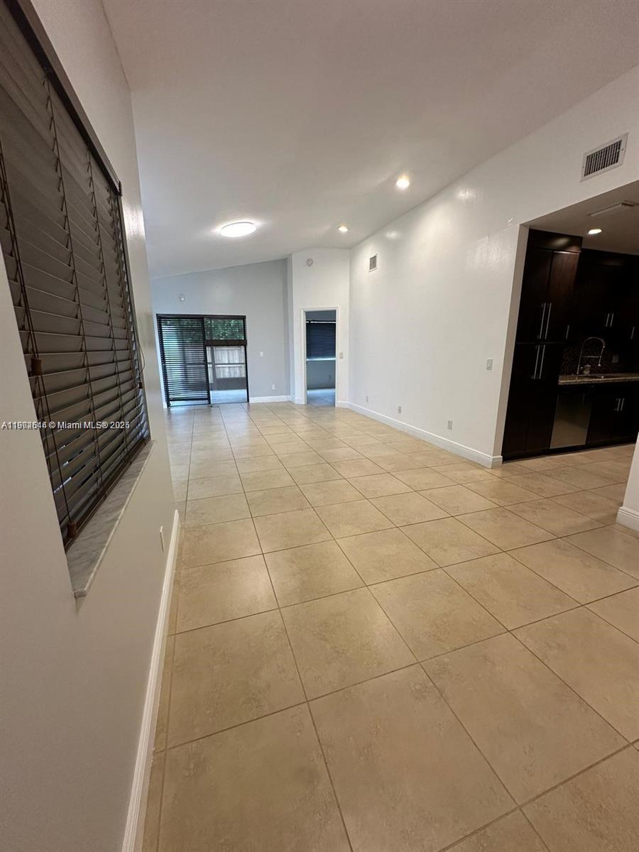 PEMBROKE LAKES SOUTH - Residential Lease