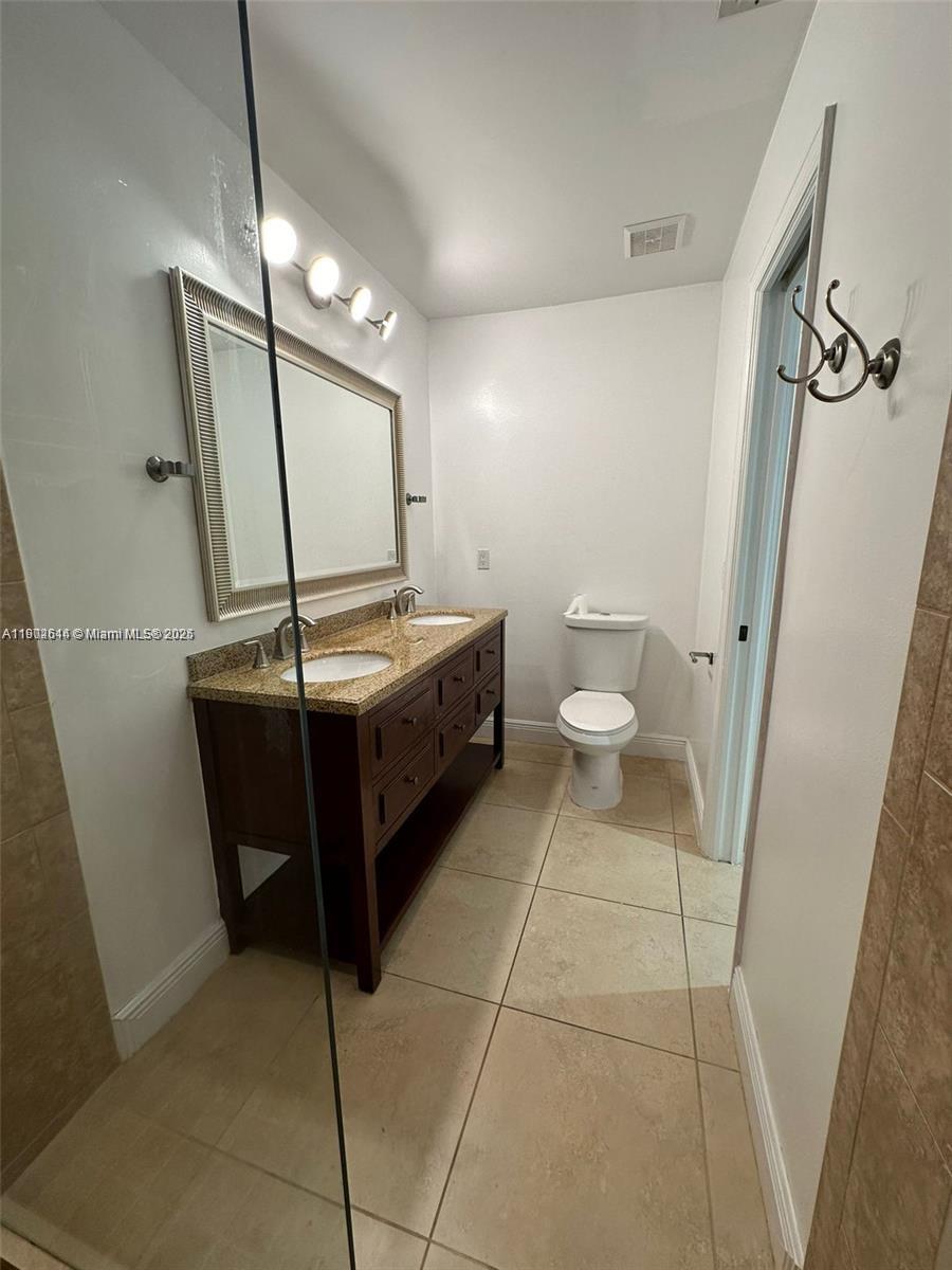 PEMBROKE LAKES SOUTH - Residential Lease