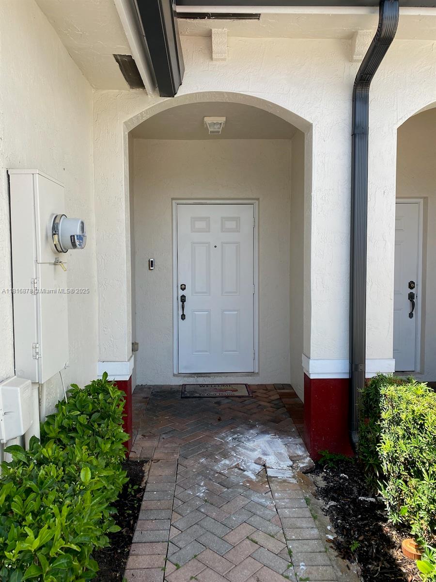 3680 Nw 29th Ct 3680, Lauderdale Lakes, Broward County, Florida - 3 Bedrooms  
4 Bathrooms - 