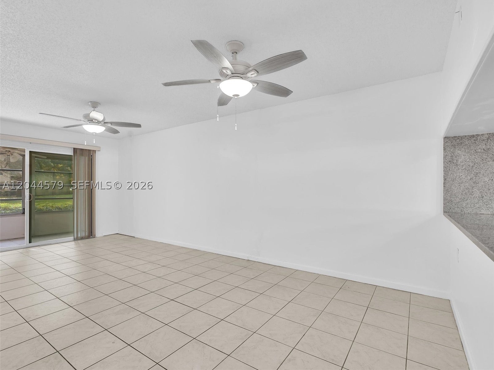 View photos, virtual tours, details... 1212 SE Bahama Bnd G1