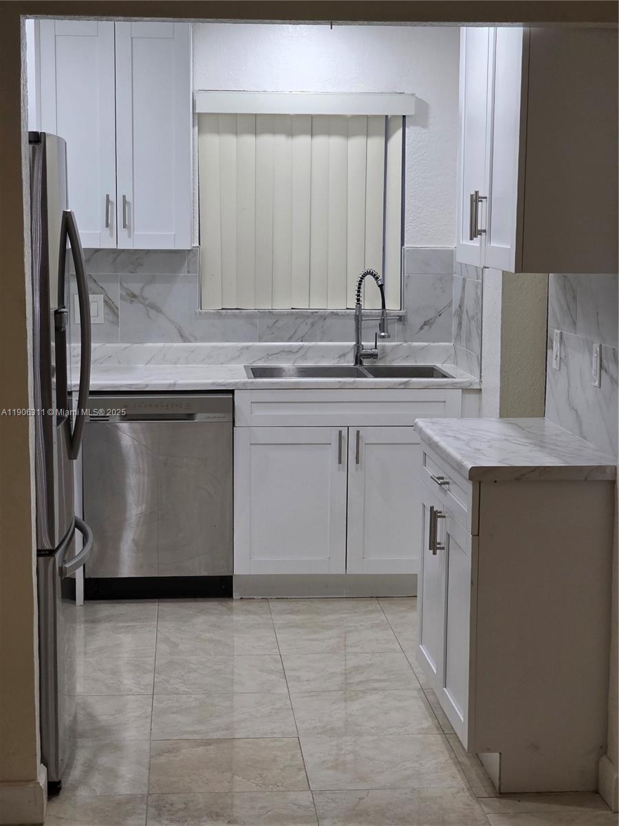 View photos, virtual tours, details... 6501 Winfield Blvd A-11A