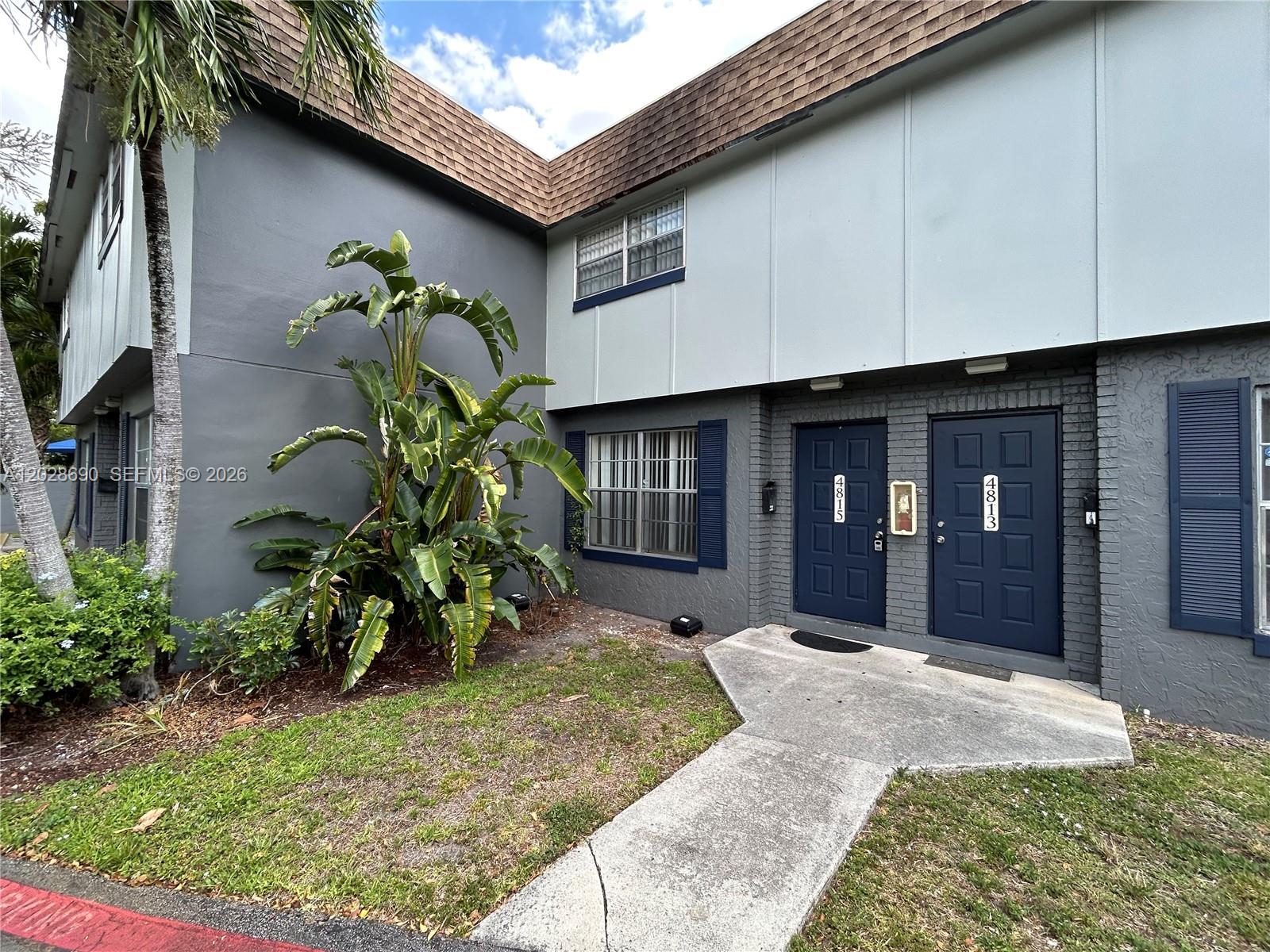 TOWNHOUSES OF PLANTATION - Residential