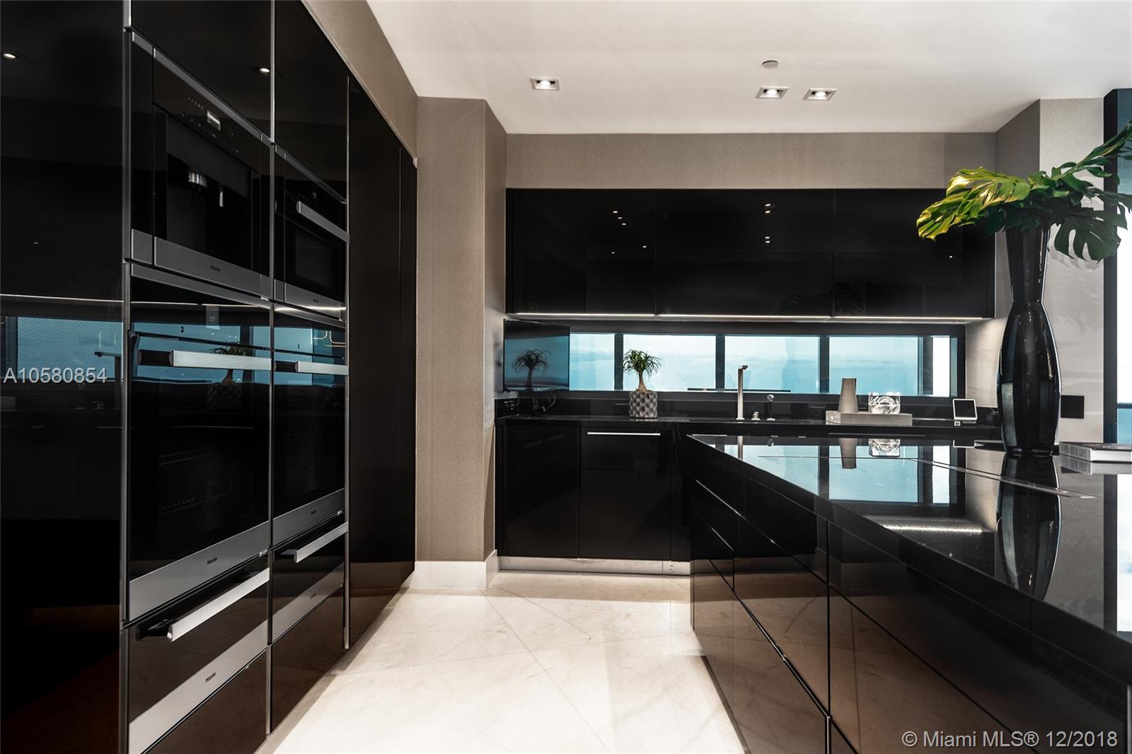 18555 COLLINS AVENUE COND - Residential