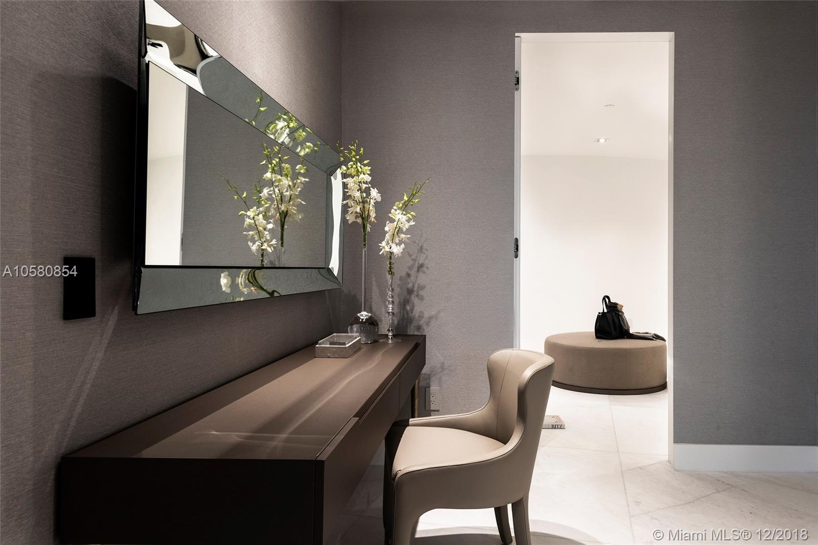 18555 COLLINS AVENUE COND - Residential