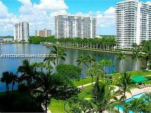 Beautiful apartment in Aventura, enjoy lovely bay, city & pool view. Just painted and new kitchen, flooring. Fabulous community & Aventura schools, shopping centers, close Aventura mall. 24/7 security and valet, gate community, lobby, 2 pools, lit tennis, exercise room, spa-sauna, hot tub. Maintenance includes all amenities, basic cable, water, parking space. The association requires 700 credit score.