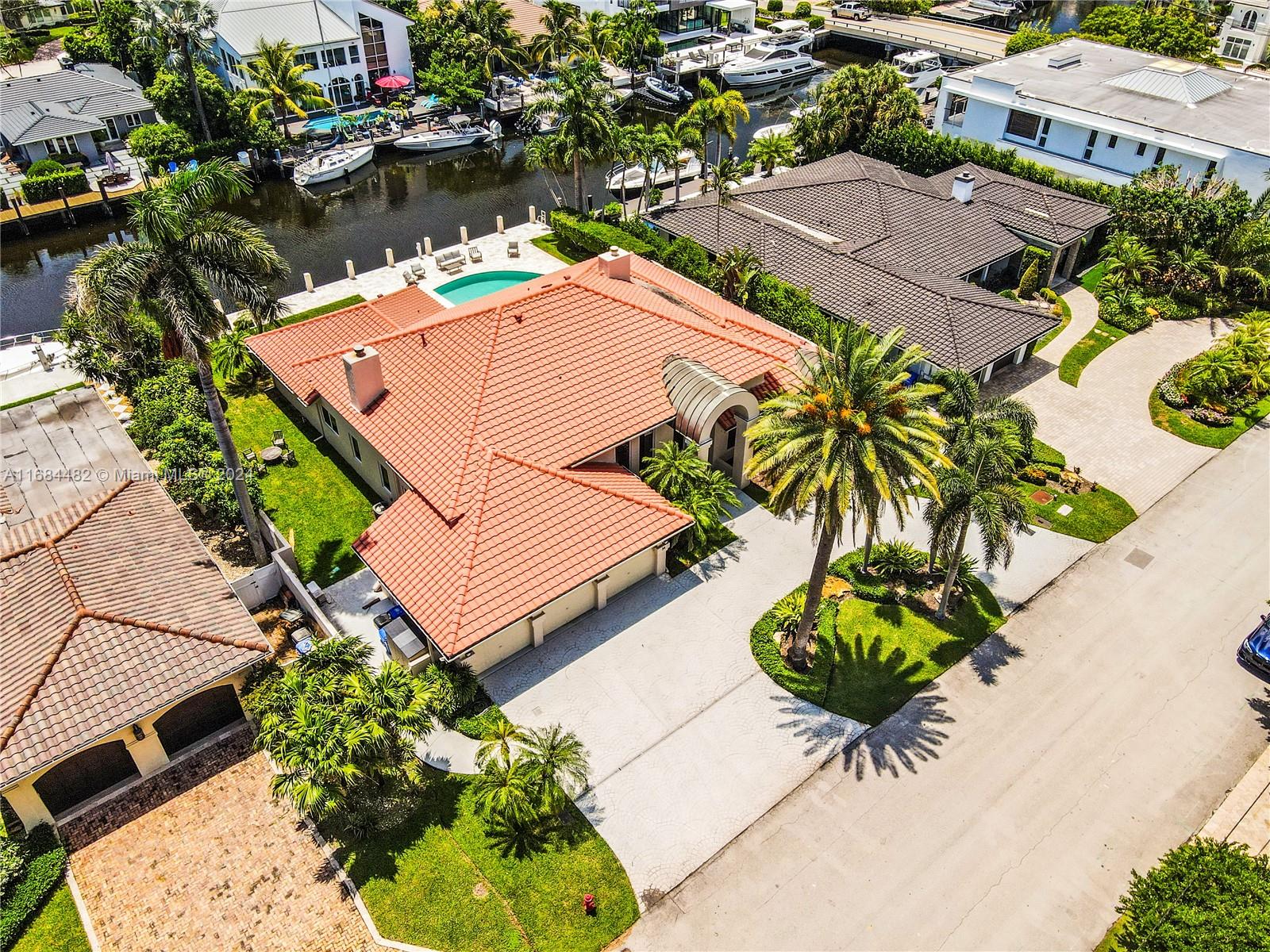 PELICAN ISLE - Residential