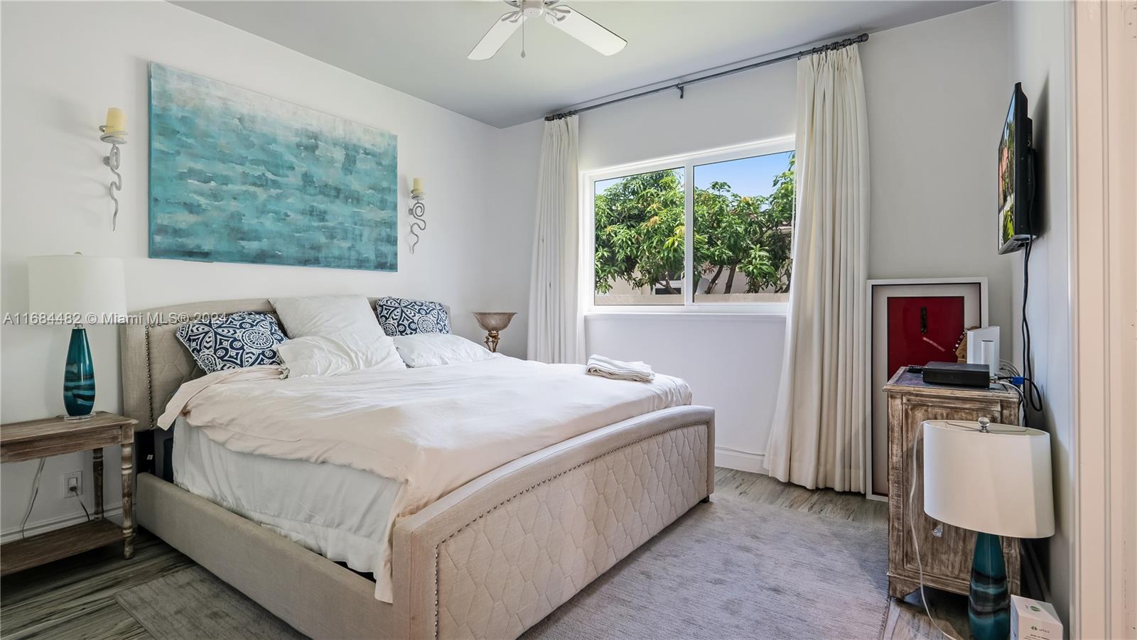 PELICAN ISLE - Residential