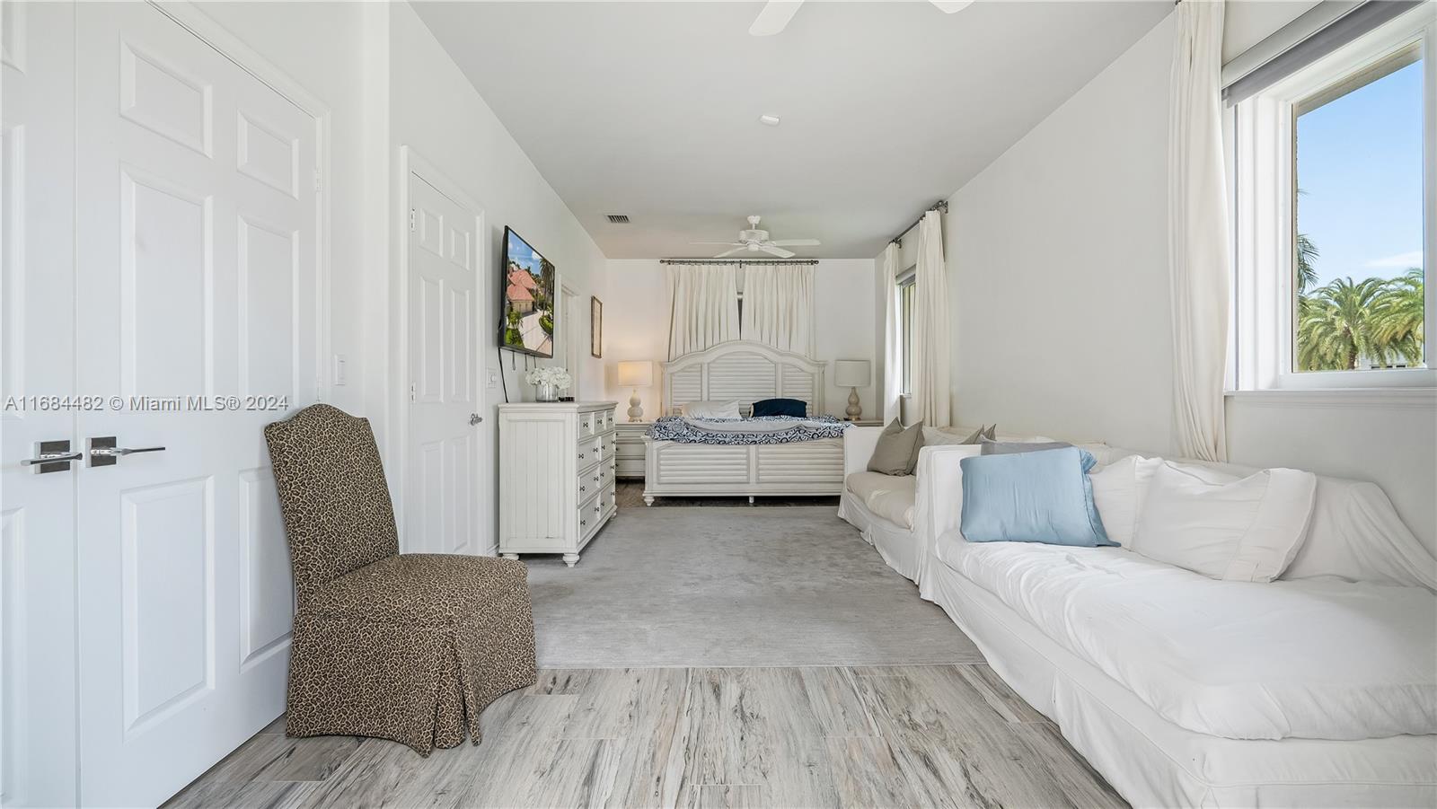 PELICAN ISLE - Residential