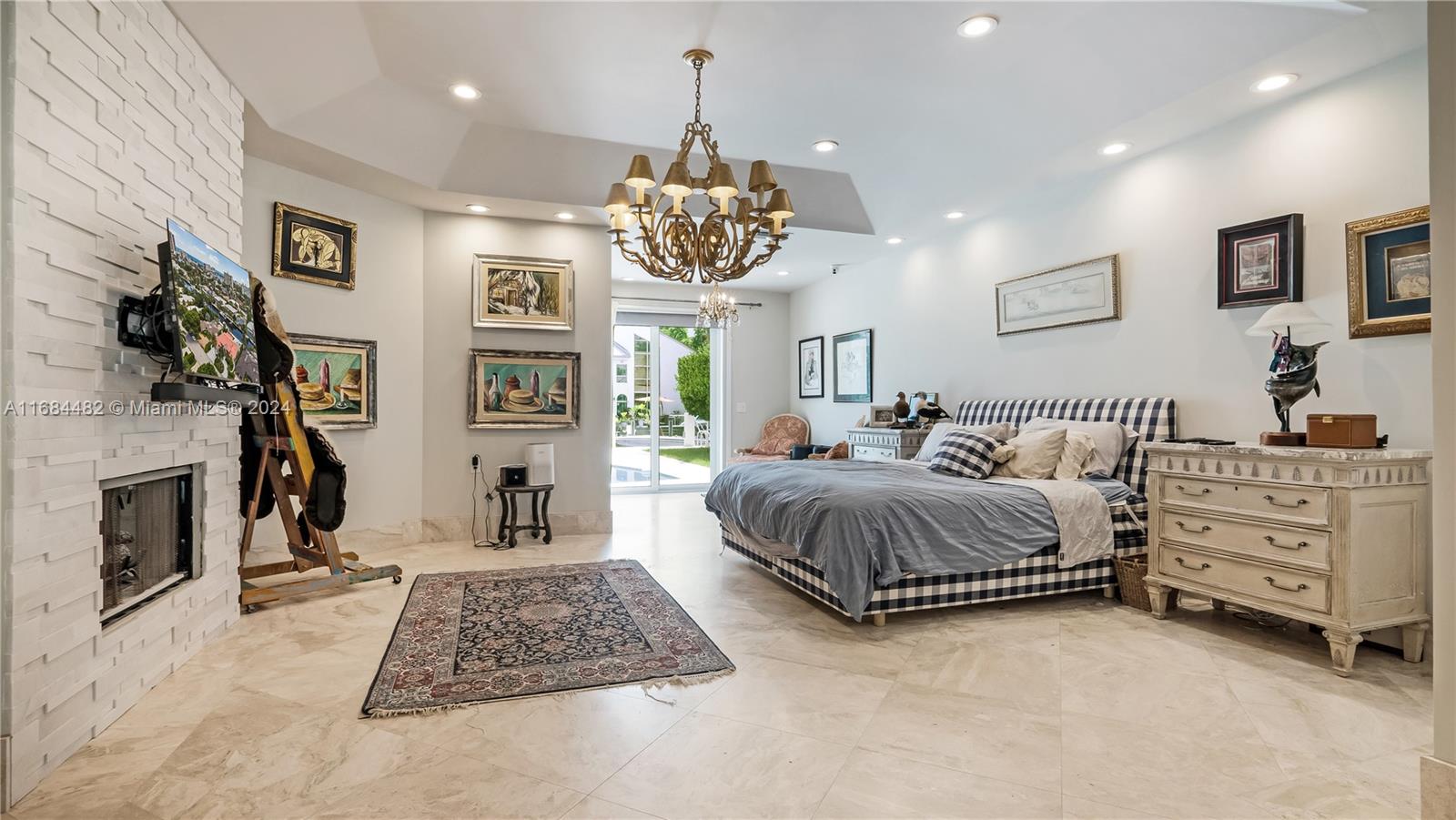 PELICAN ISLE - Residential
