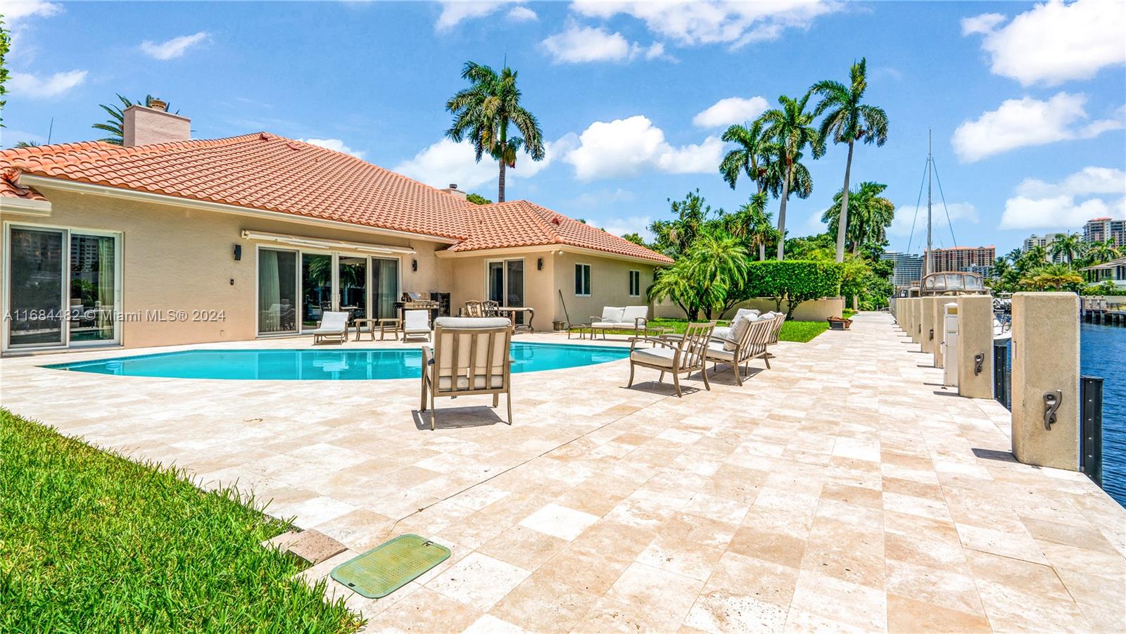 PELICAN ISLE - Residential