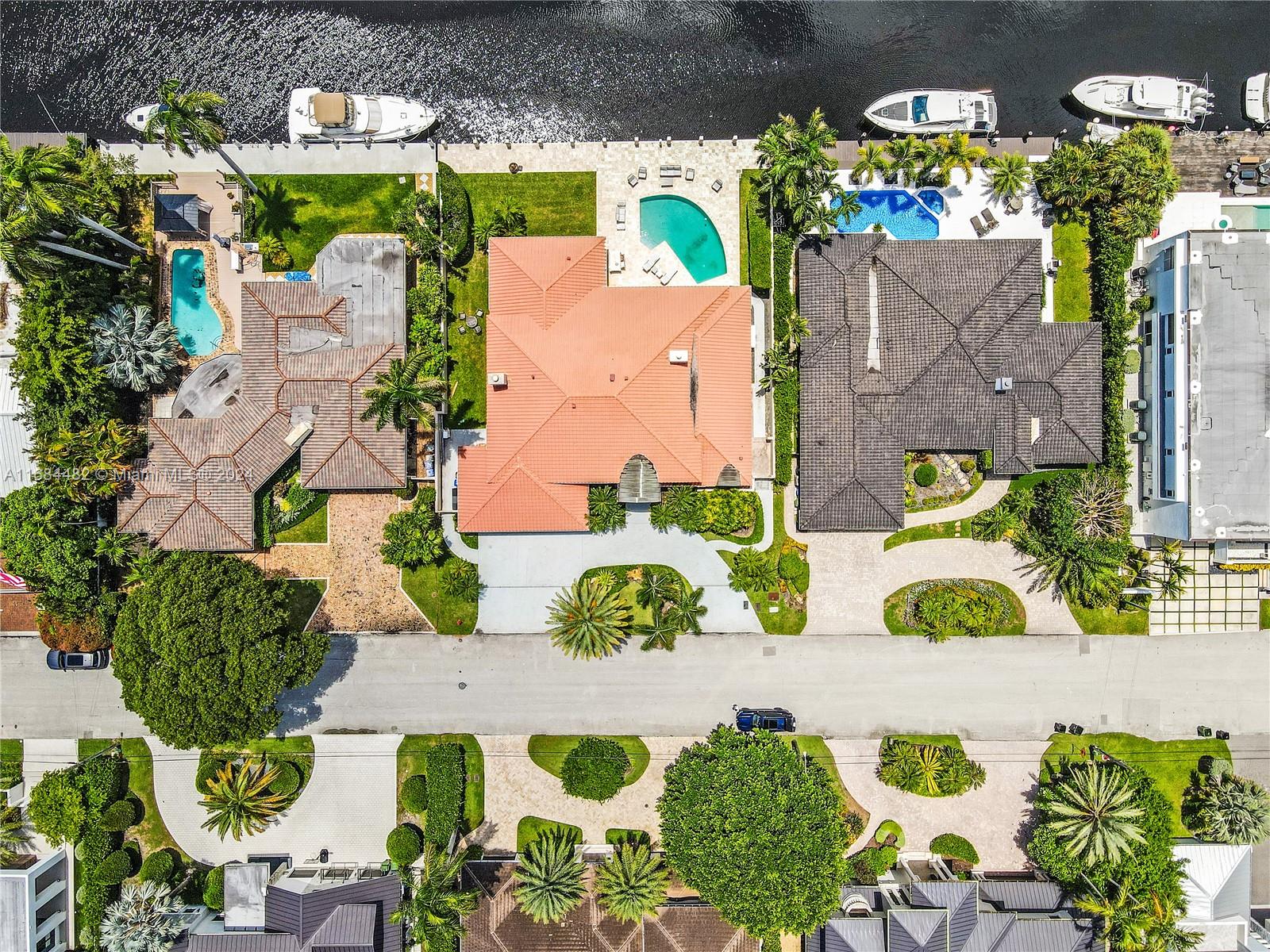 PELICAN ISLE - Residential