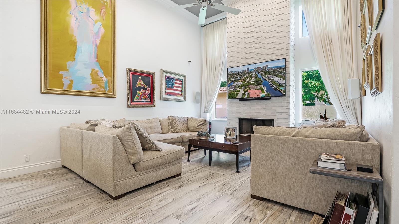 PELICAN ISLE - Residential