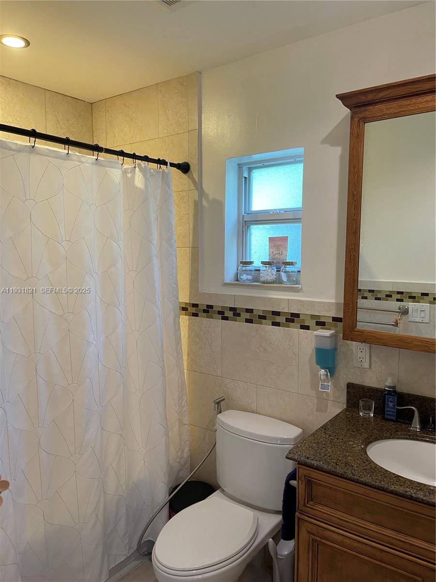 WESTWOOD LAKE 10TH ADDN - Residential Lease