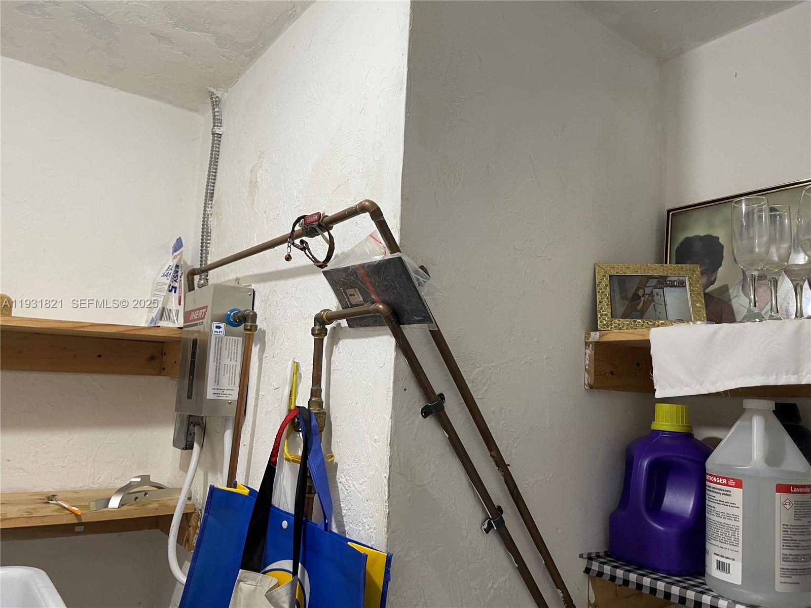 WESTWOOD LAKE 10TH ADDN - Residential Lease