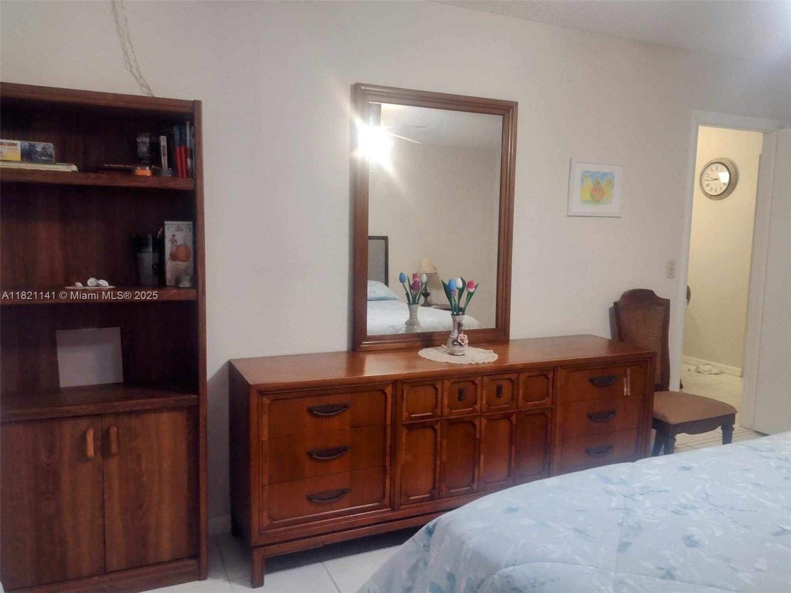 LAUDERDALE OAKS CONDO XII - Residential