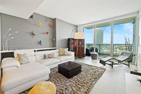 Photo of 92 SW 3rd St #3809, Miami, FL 33130 (MLS # A11904941) Photo of 92 SW 3rd St #3809, Miami, FL 33130 (MLS # A11904941)